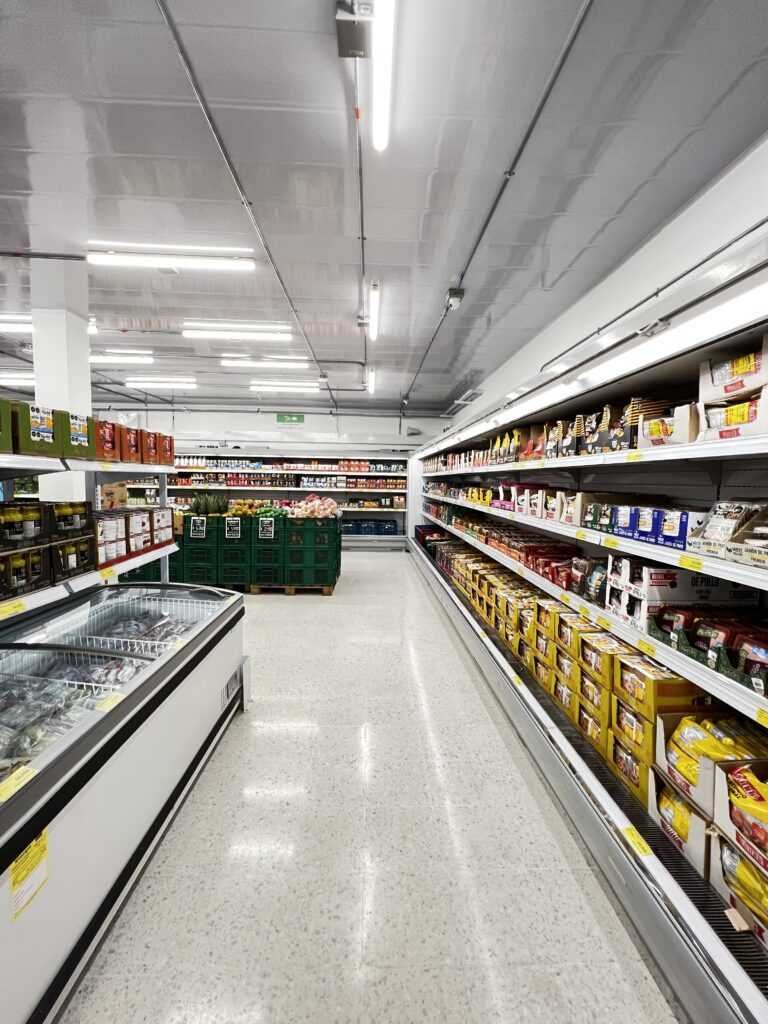 construcción locales retail Costa Caribe Colombia