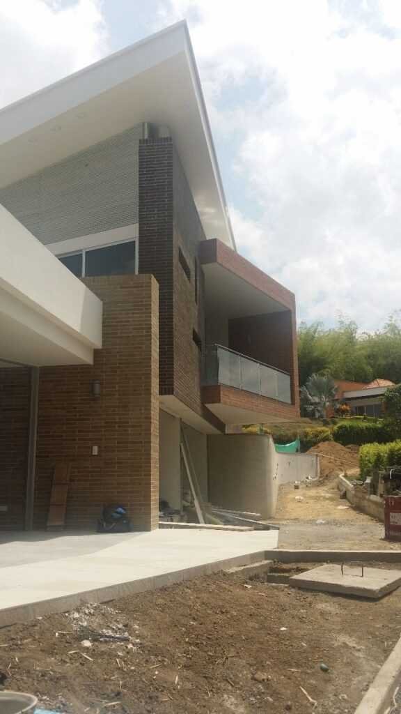 construcción vivienda Santa Marta FERCO